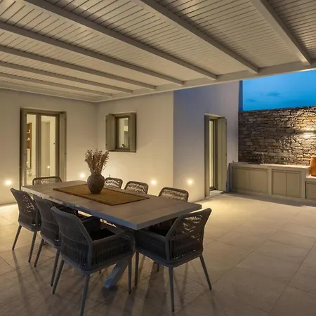 Luxurious Ioli Apartment