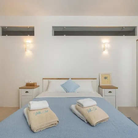 Luxurious Ioli Apartment Parikia (Paros)