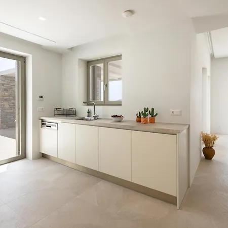 Luxurious Ioli Apartment
